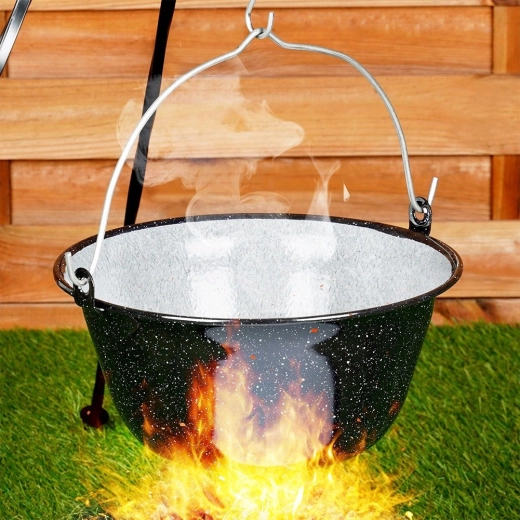 Pohodlné zavesenie nad ohňom