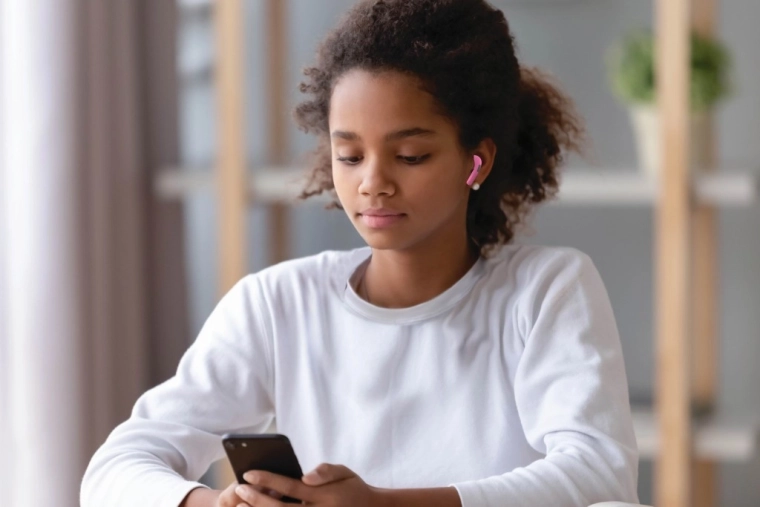 Bluetooth a dotykové ovládanie