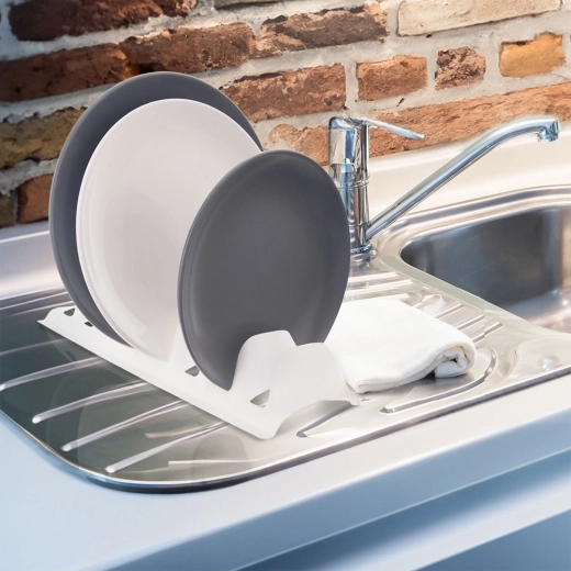 Úspora miesta v skrinke aj zásuvke