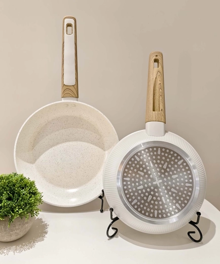 Panvica Kitchisimo Bianco 24 cm s keramickým nepriľnavým povrchom