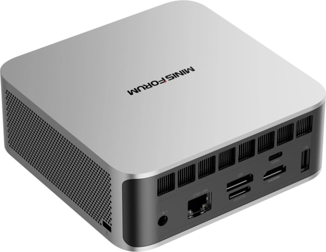 Bohatá konektivita vrátane USB4, HDMI 2.1 a 2.5G LAN