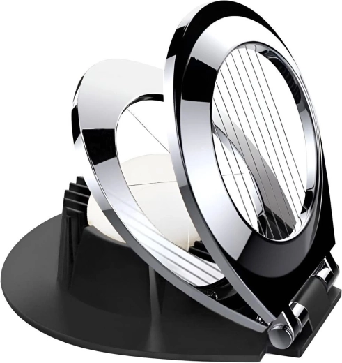 Odolná konštrukcia z kovu a plastu