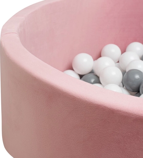 150 certifikovaných loptičiek pre zmyslovú zábavu