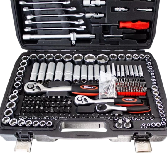 Univerzálne použitie – 215 dielov