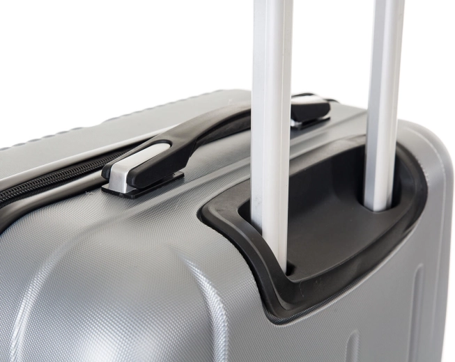 Teleskopická rukoväť a viaceré madlá