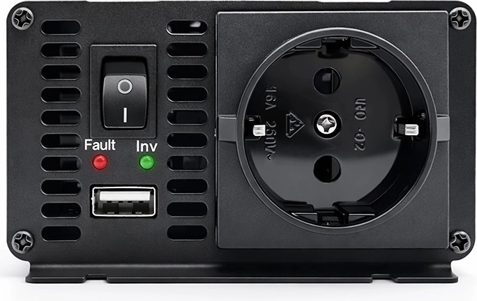 Pohodlné pripojenie: zásuvka Schuko a USB