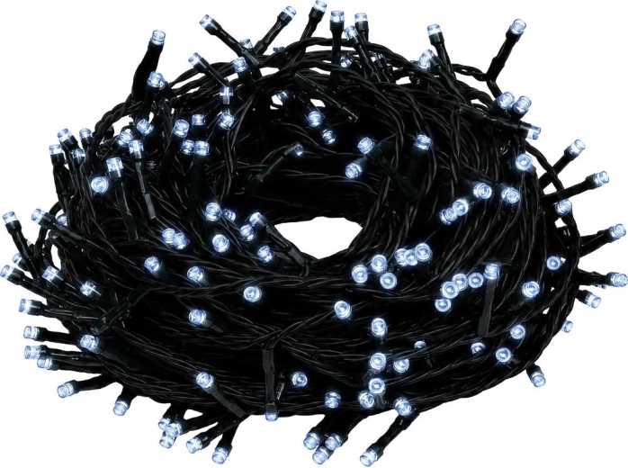300 LED diód v studenej bielej farbe