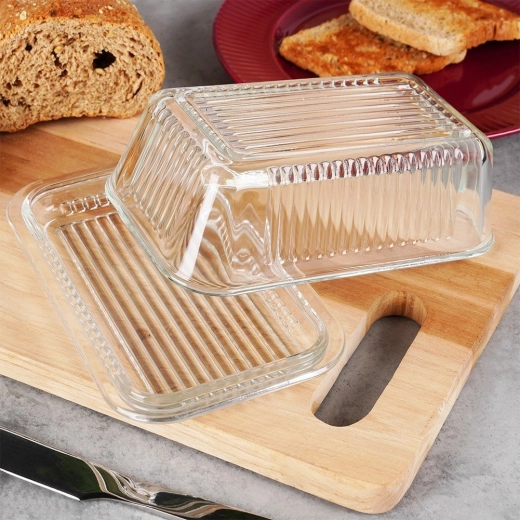 Praktické veko chráni čerstvosť a chuť