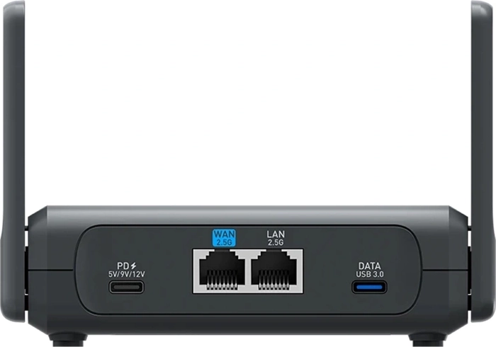 Dva 2,5G porty pre rýchle káblové pripojenie