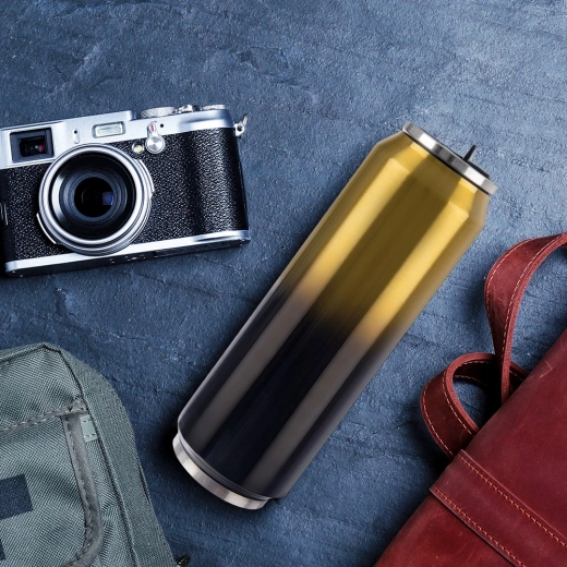 Elegantný čierno‑zlatý dizajn na cesty