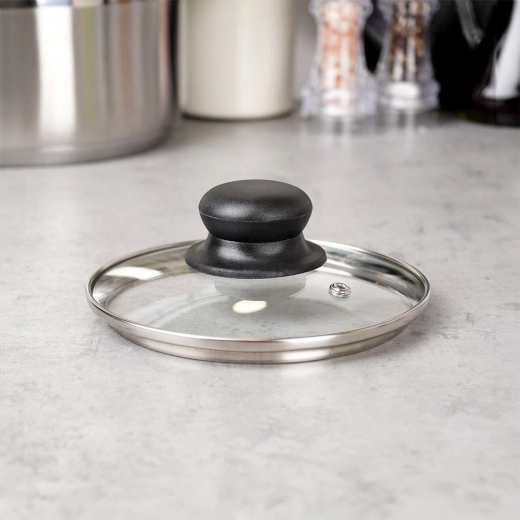 Odolná konštrukcia s nerezovou obrubou