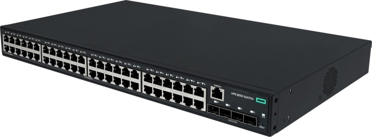 4× SFP porty pre uplink a prepojenie sietí
