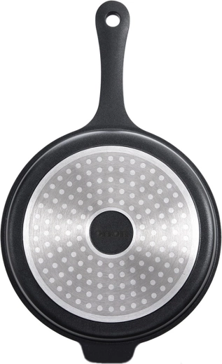 Kompatibilná so všetkými sporákmi vrátane indukcie