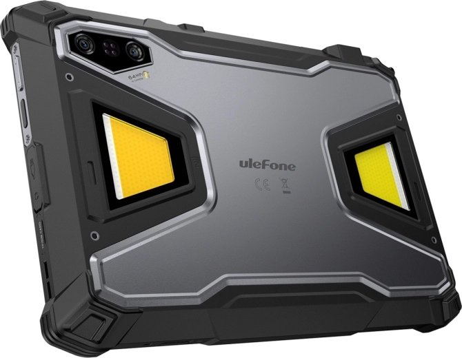 LED pracovné svetlá a duálne fotoaparáty