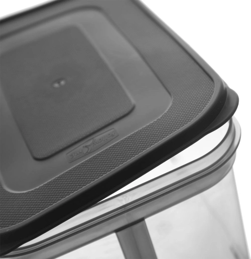 Vzduchotesné veko pre dlhšiu čerstvosť