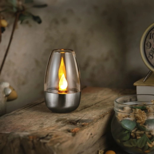 Solárna LED sviečka s efektom plameňa