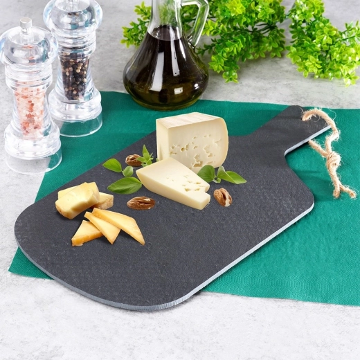 Pohodlná rukoväť a závesné očko