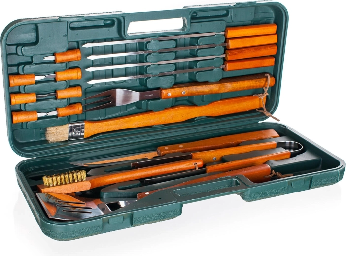 Nerezové nástroje s drevenými rukoväťami