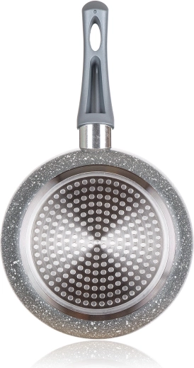 Rovnomerný ohrev a stabilné dno