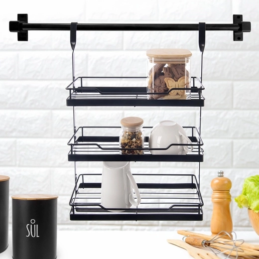 Tri poschodia úložného priestoru