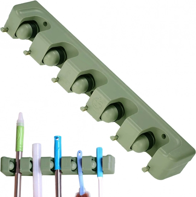 Nástenný držiak na mopy a metly