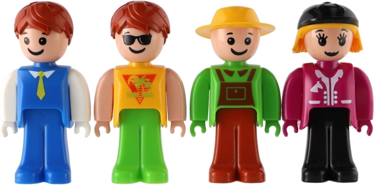 Štyri rôznorodé postavičky pre nekonečnú hru