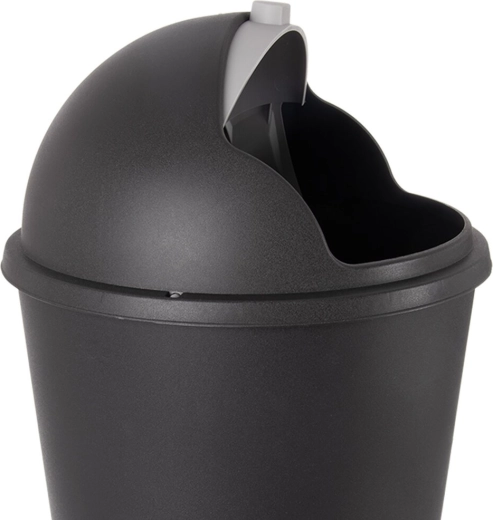 Praktický objem 25 l do domácnosti aj kancelárie
