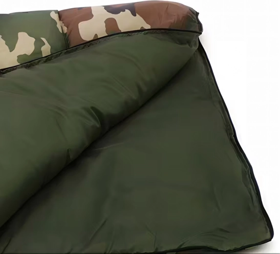 Múmiový strih a kapucňa pre teplo