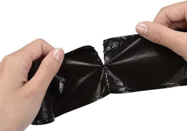 Pevné vrecká, ktoré pomáhajú zadržať zápach