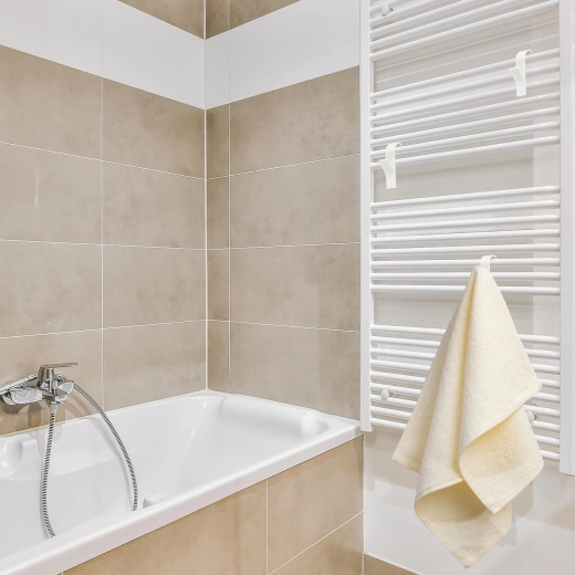 Poriadok pri radiátore aj v kúpeľni