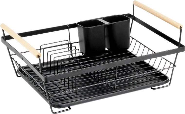 Čistý kuchynský priestor bez kvapiek