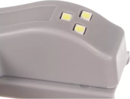 3 výkonné LED so studeným bielym svetlom