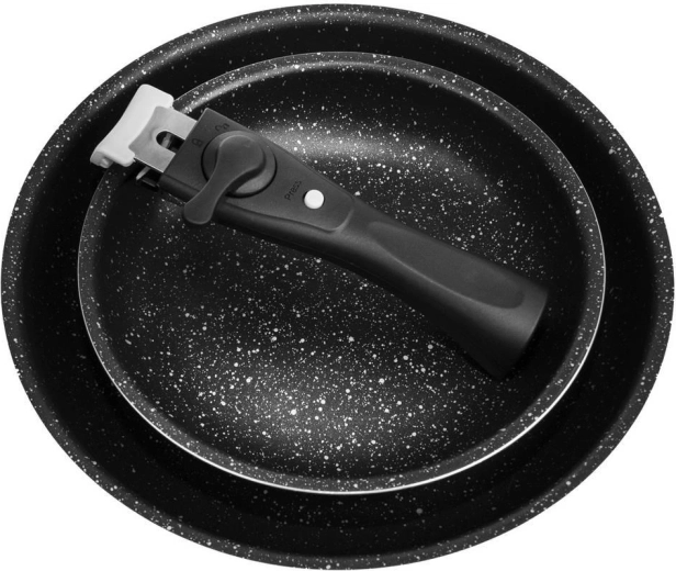 Všestranné použitie na všetkých sporákoch aj v rúre