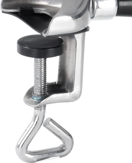 Stabilné uchytenie k stolu