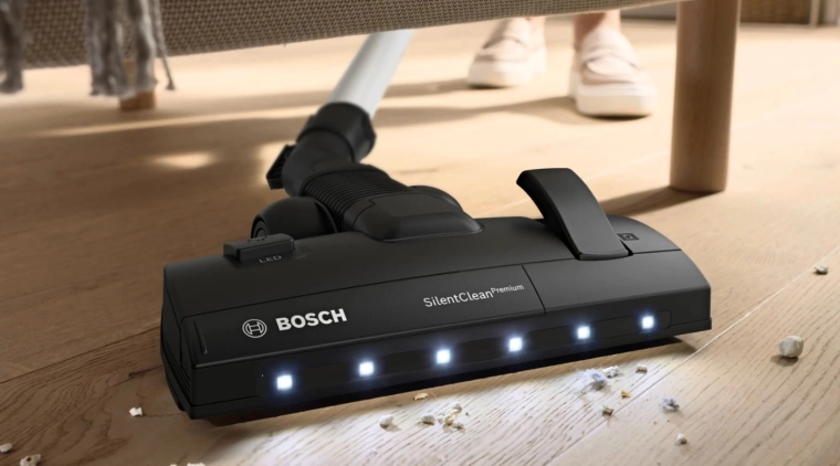 LED hubica pre viditeľne čistejšie podlahy