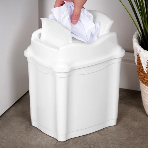 Výklopné veko pre pohodlné a hygienické použitie