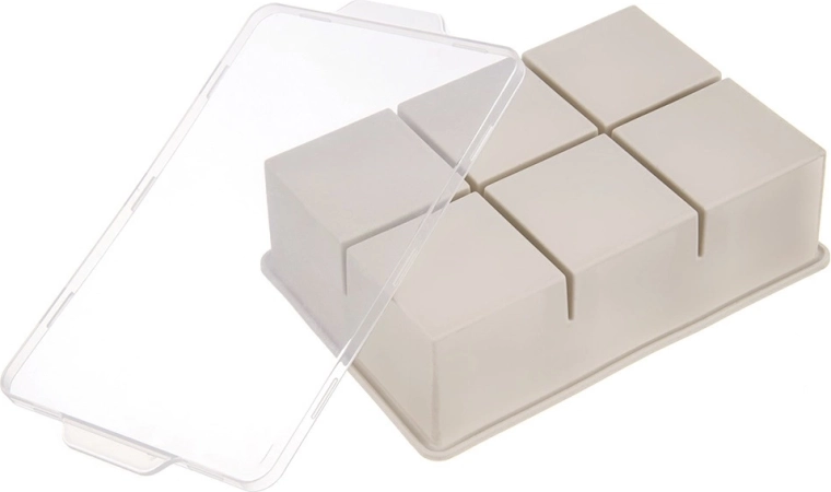 Ľahké vybratie vďaka flexibilnému silikónu