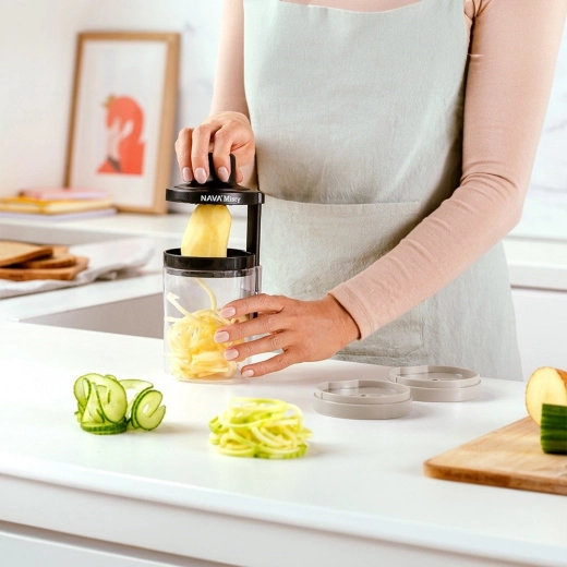 Čistá práca vďaka zbernej nádobe 550 ml