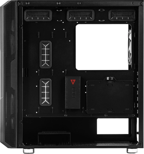 Priestranný interiér a čistý cable management