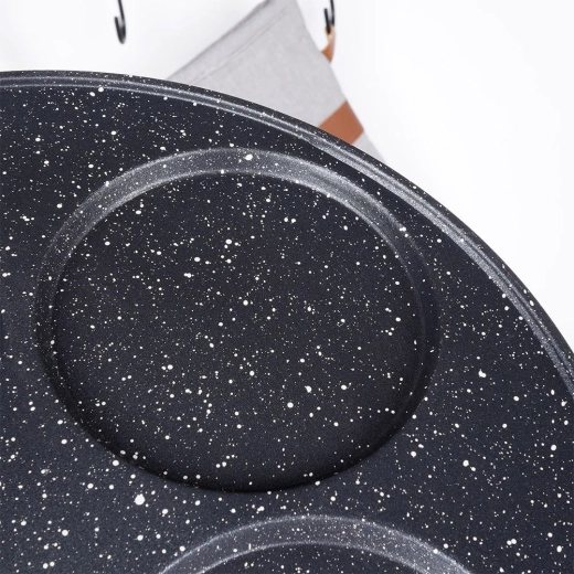 Nepriľnavý granitový povrch Pfluon