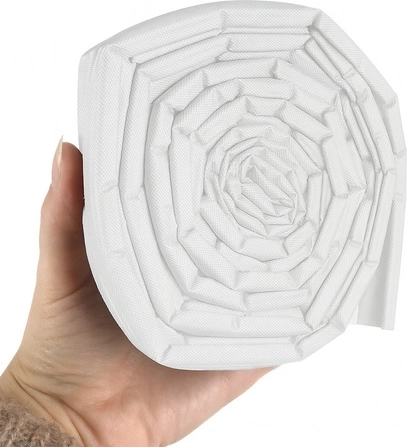 Pružný materiál pre rôzne škáry