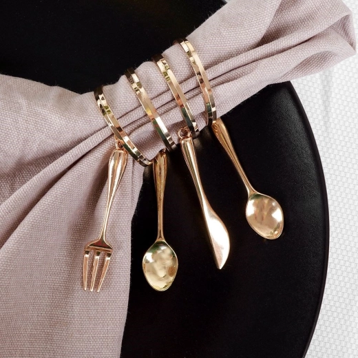 Pevné uchytenie servítok a jednoduché ladenie