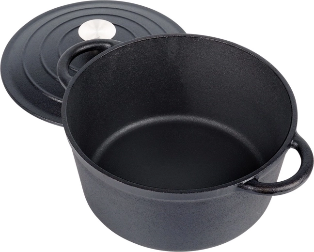 Odolný do rúry aj na všetky typy sporákov