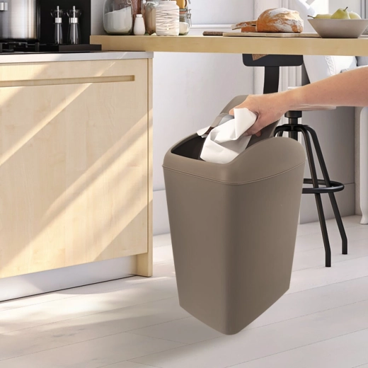 Ľahký plast (UH) a jednoduchá údržba