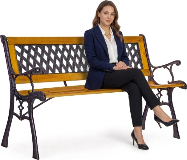 Drevená záhradná lavica s ornamentálnym operadlom a liatinovými nohami 126 × 51 cm, MultiGarden