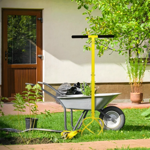 Ručný kultivátor a aerátor pôdy