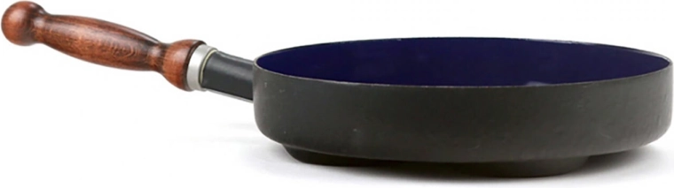 Smaltovaný lievanečník 24 cm BSE s drevenou rukoväťou