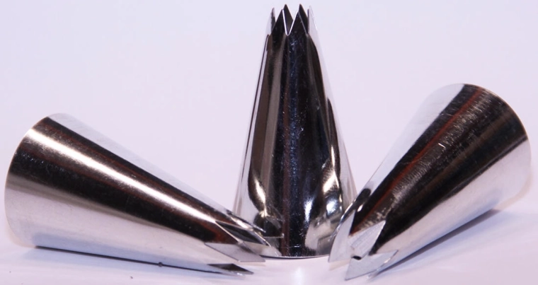 Sada zdobiacich špičiek – zúbkované, veľké, 3 ks