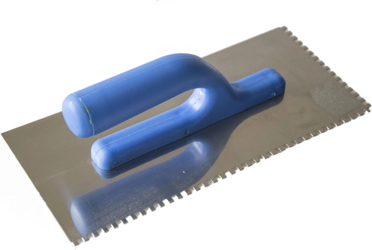 Hladidlo z nehrdzavejúcej ocele so zubami 4 × 4 mm, 270/280 × 130 mm