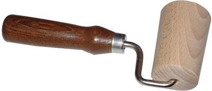 Jednoručný drevený valček na cesto 7 cm s tmavou rukoväťou